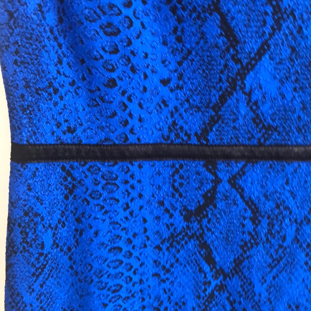 Blue snake print dress - Picture 2 of 5